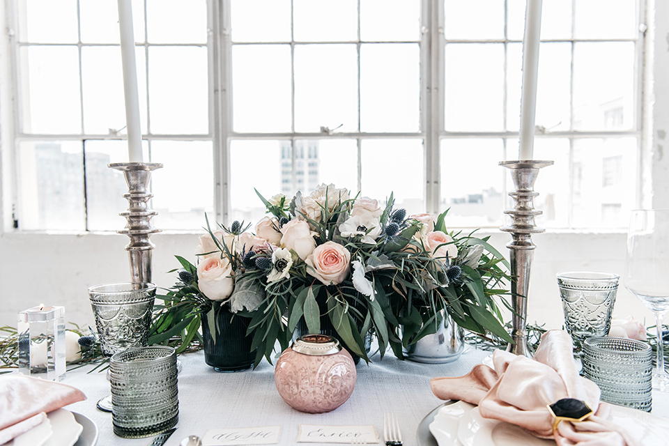 FD-Studios-florals-on-table