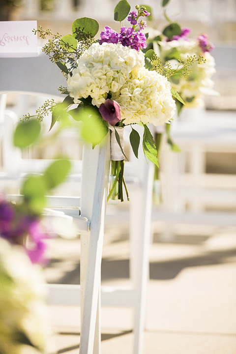 Avenue-of-the-arts-wedding-ceremony-florals