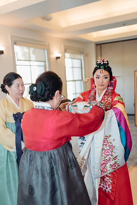 occidental-college-wedding-bride-at-cultural-ceremony