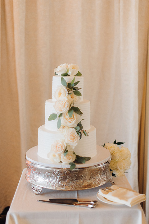 occidental-college-wedding-cake