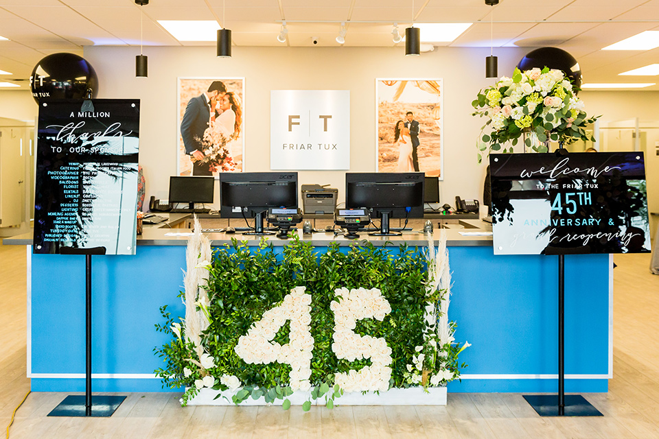 Lakewood-store-45th-anniversary-party-front-counter-florals