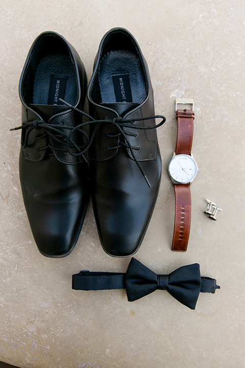 Villa-de-Amore-groom-shoes