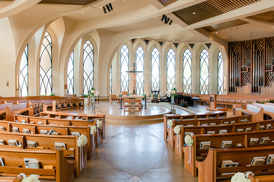 Los-Verdes-Golf-Course-Wedding-venue-inside-church