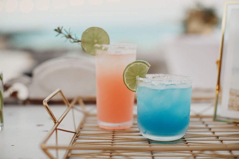 Grand-Firesta-Americana-Coral-Beach-cocktails