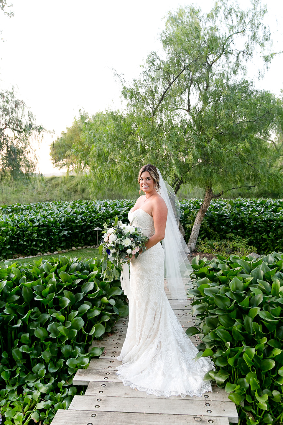 gallaway-downs-wedding-bride-by-ivy-in-a-white-lace-gown-with-a-modified-sweetheart-neckline