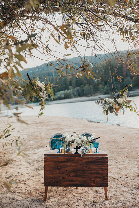 Big-Bear-Elopement-Shoot-table-by-the-lake