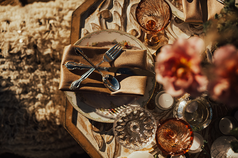 desert wedding place setting