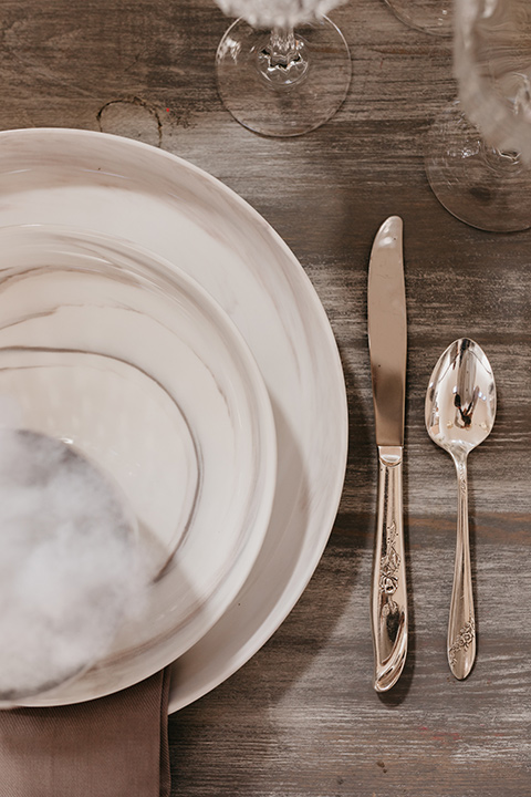 Building-177-Styled-Shoot-tablescape-with-white-and-grey-flatware