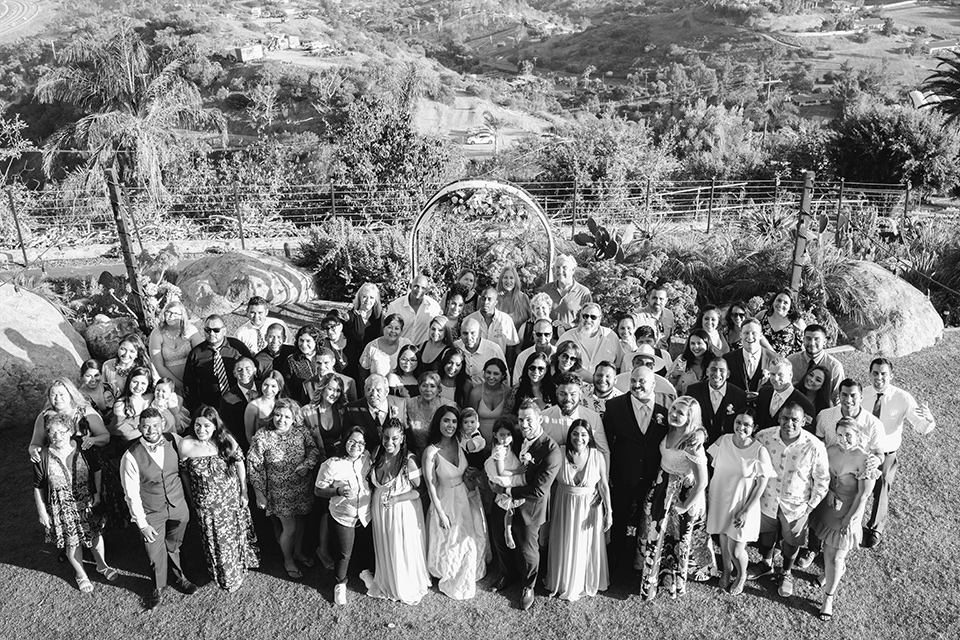 Dragon-point-villa-wedding-entire-wedding-guests-in-one-photo