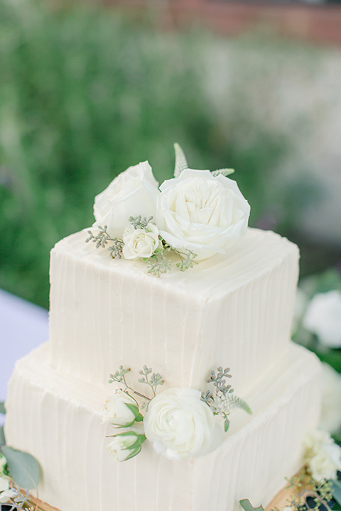 Arroyo-Grande-Wedding-cake