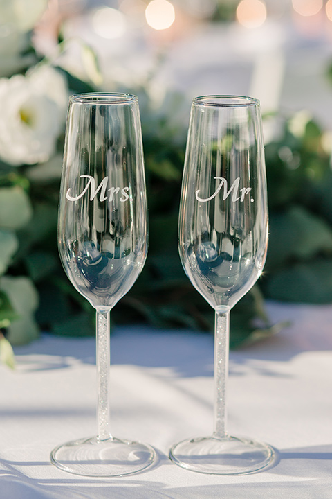 Arroyo-Grande-Wedding-glasses