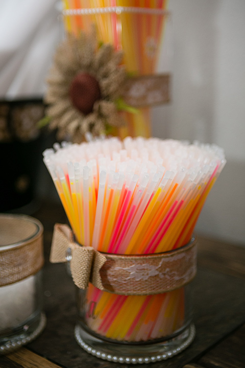 wedding glow sticks in a jar for wedding reception 