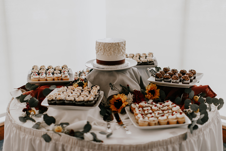 coronado-yacht-club-wedding-dessert-table