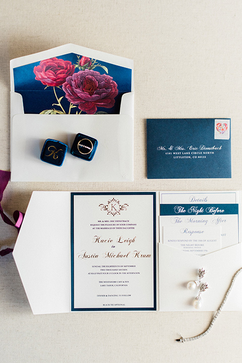 Lake Tahoe wedding invitations with stationary 