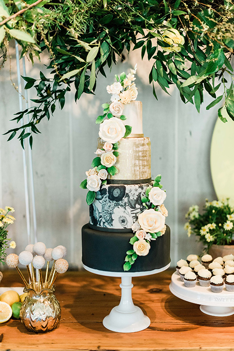 malibu-lodge-spring-wedding-shoot-cake-with-an-ombre-from-old-to-deep-green-with-gold-flowers