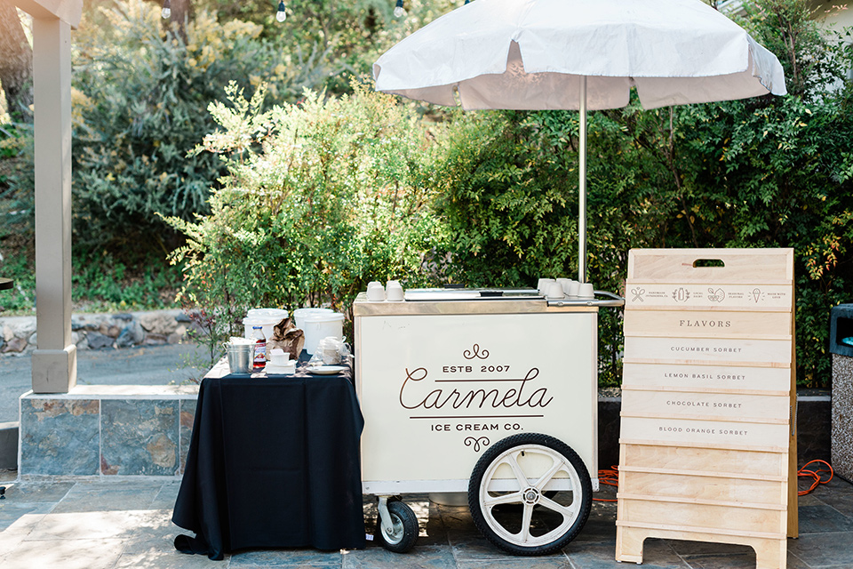 malibu-lodge-spring-wedding-shoot-ice-cream-cart