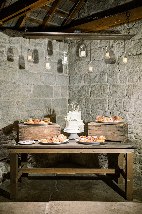 Temecula creek inn wedding dessert table