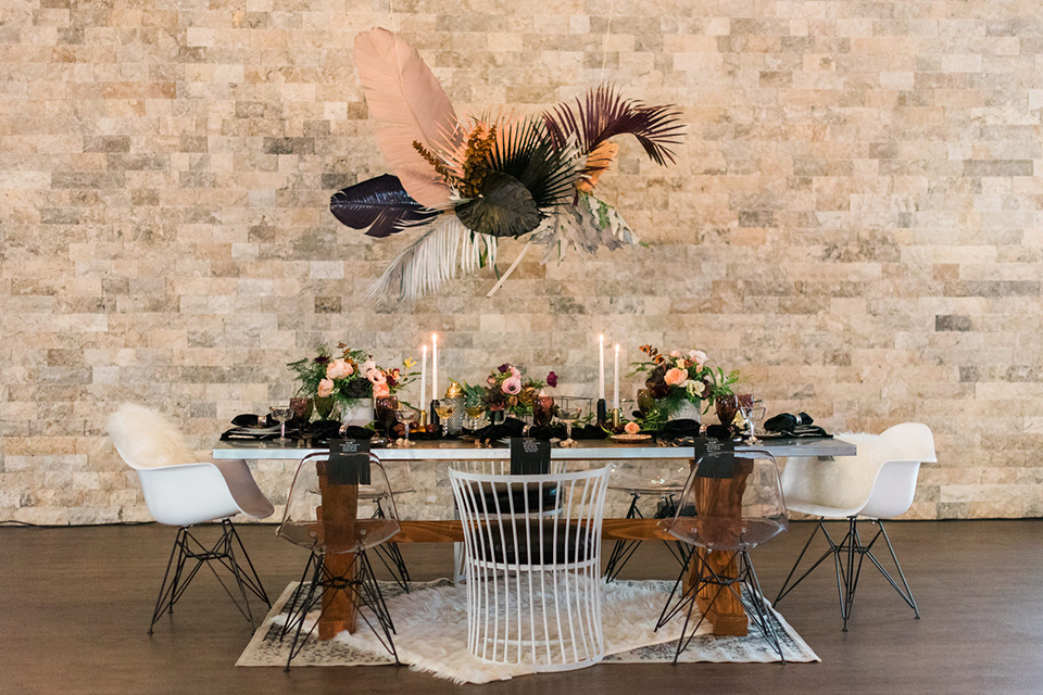 rock-n-roll-wedding-style-table-set-up