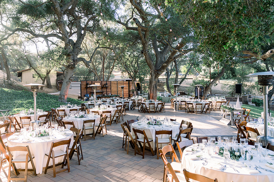 Circle-Oak-ranch-wedding-reception-space