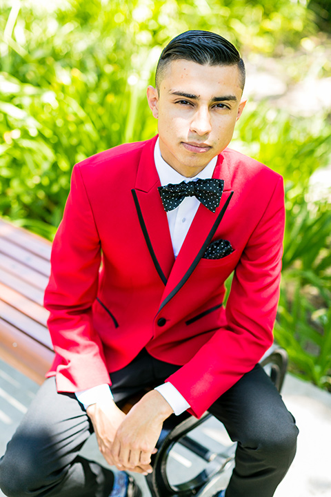 prom-looks-red-tux