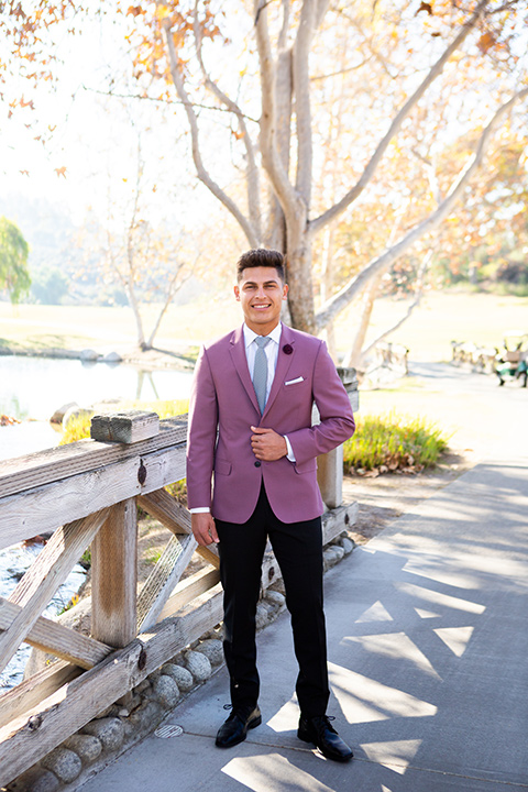 prom-looks-rose-mix-and-match-look-with-a-rose-coat-black-pants-and-patterned-long-tie