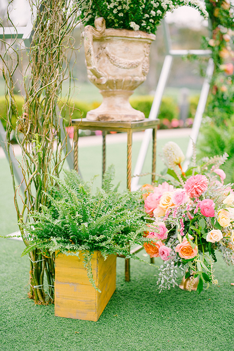 omni-la-costa-floral-decor