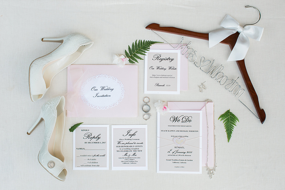 tropical-wedding-at-the-grand-tradition-invitations