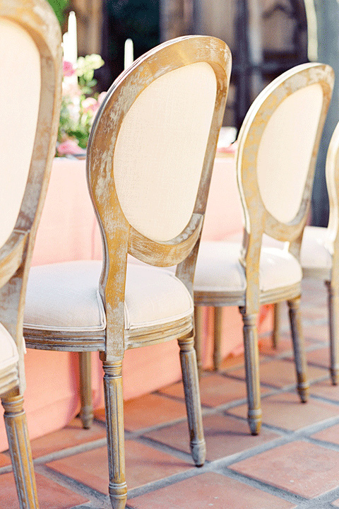 whispering-rose-shoot-chairs