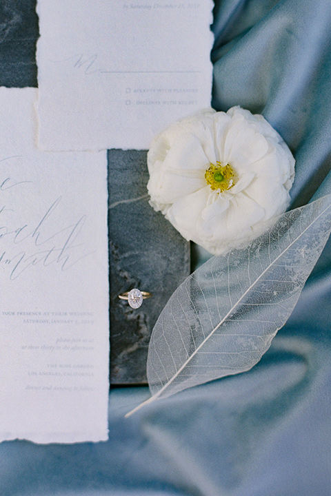  navy and white wedding invitaions