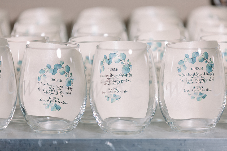  wine glass favors