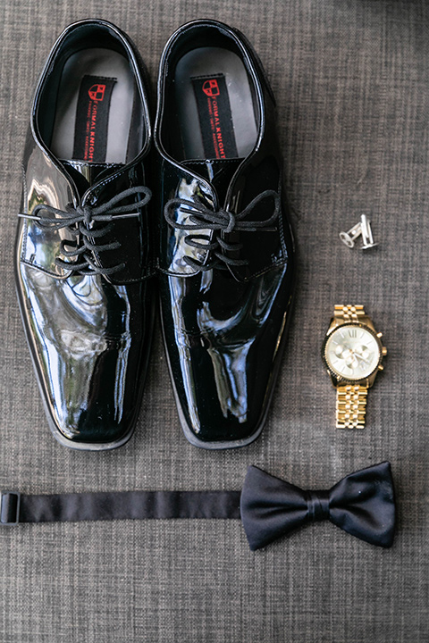  groom shoes