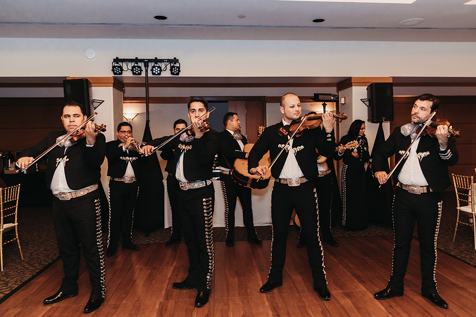  mariachi band