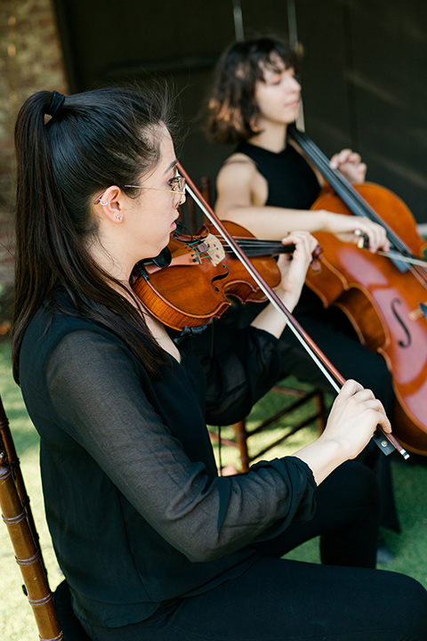  violinists at the ceremony 