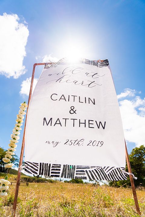  ceremony sign 