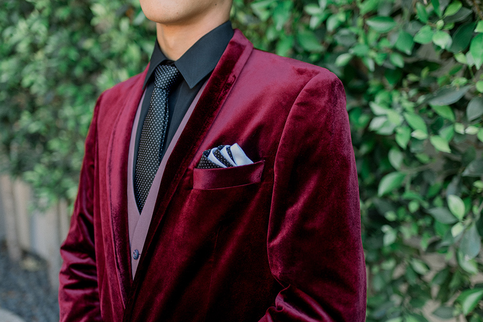 Iridescent Rose Gold Quinceañera Inspo | Friar Tux Blog