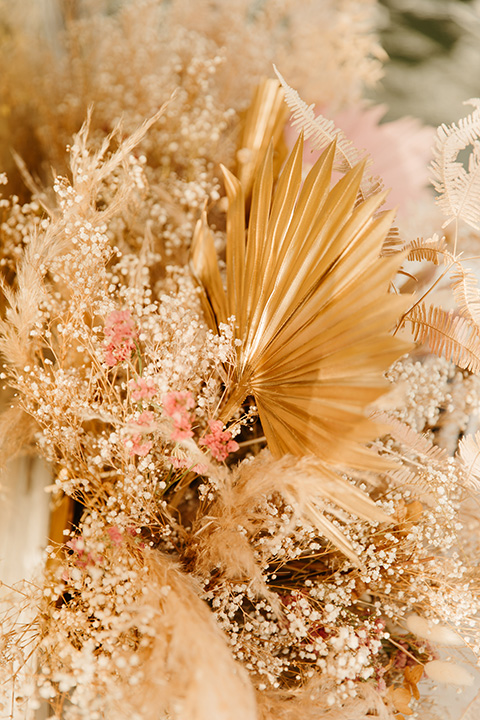  1970s golden hour boat elopement – decor 