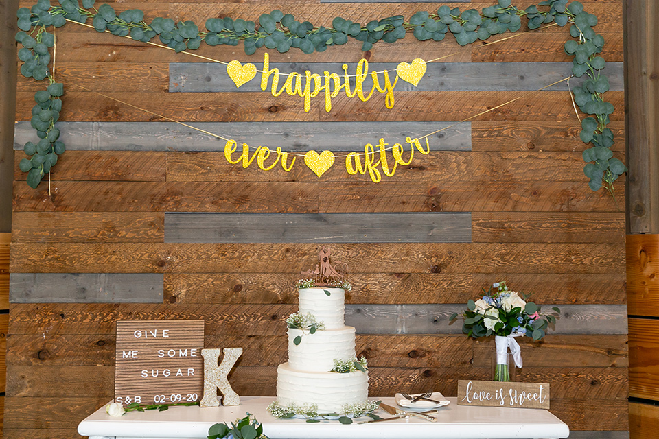  garden California floral wedding – cake table 