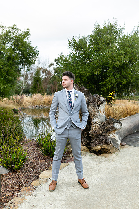  blue and red rustic garden wedding – groom