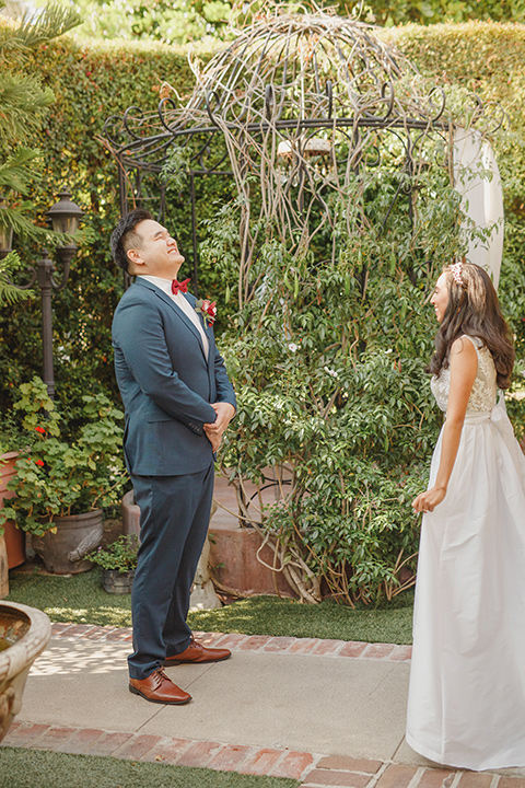  red and blue farmhouse wedding – couple 