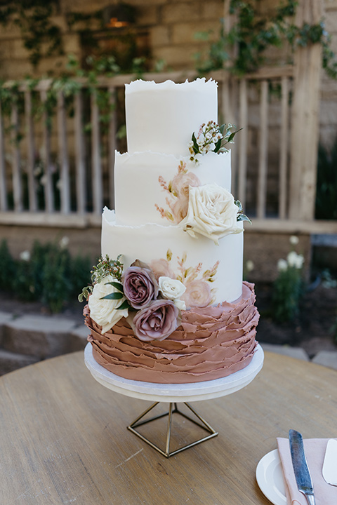  blush and blue wedding – cake