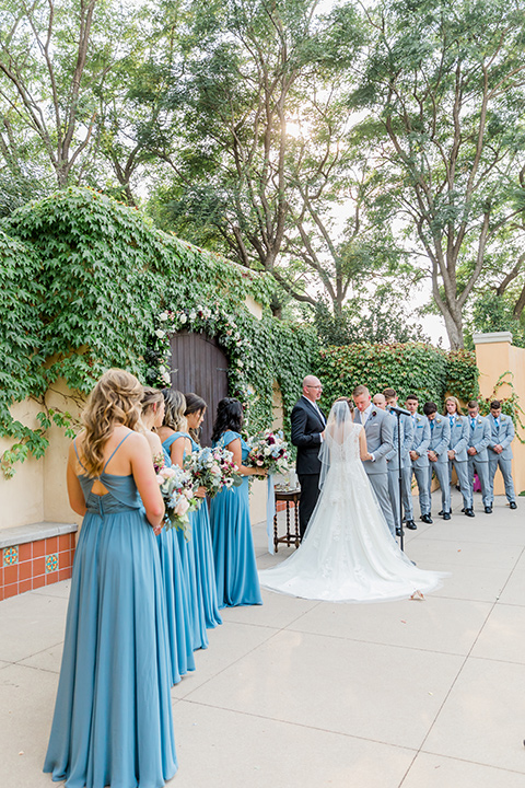  black and white wedding design with touches of greenery – ceremony 