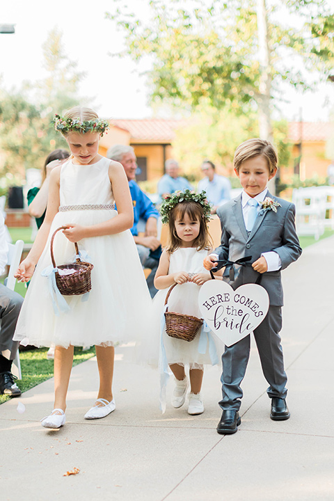  baseball inspired wedding with light blue and white details – ceremony 