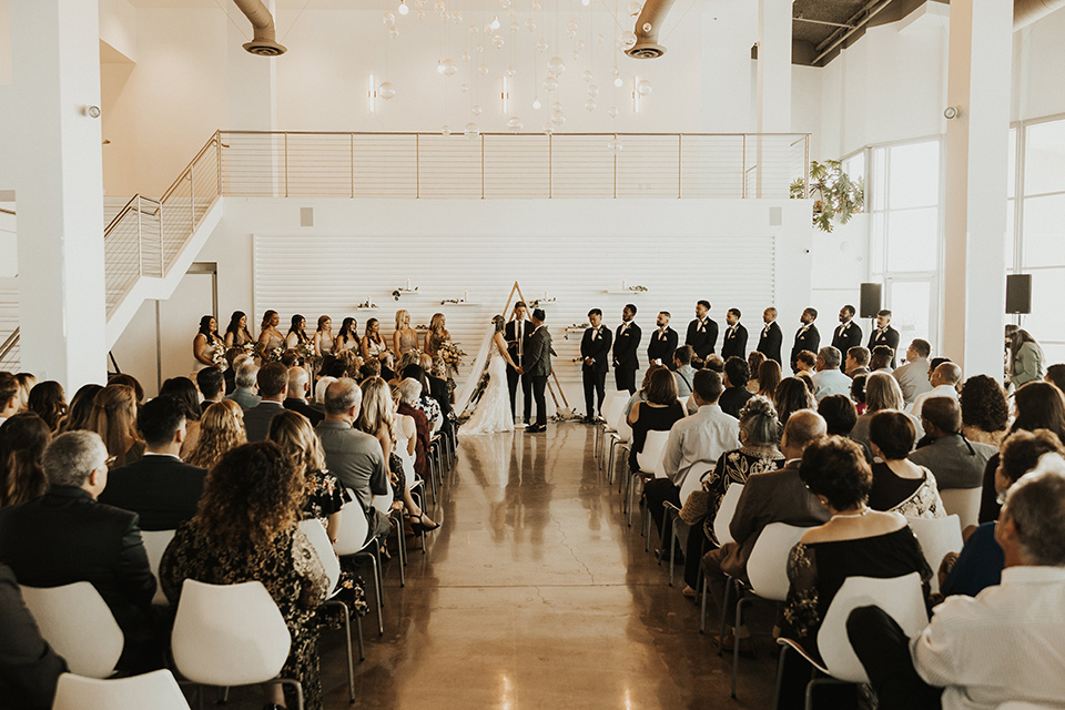 black + neutral modern wedding – ceremony 