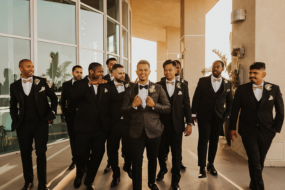  black + neutral modern wedding – groomsmen