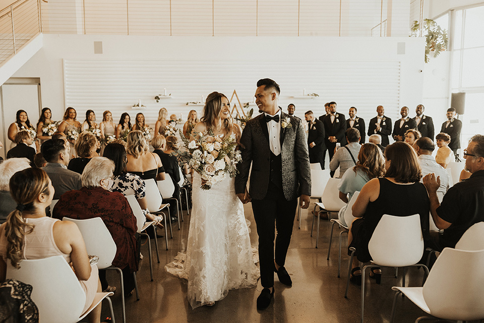  black + neutral modern wedding – walking down the aisle