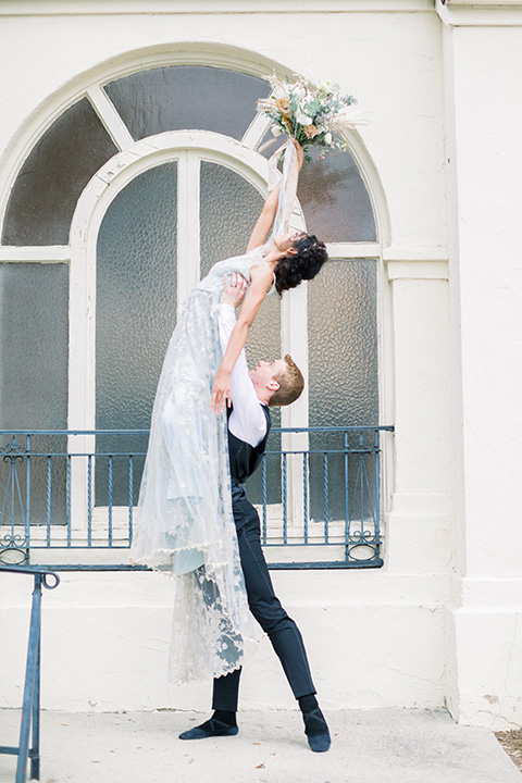  ballerina shoot with black tie style – couple dancing 