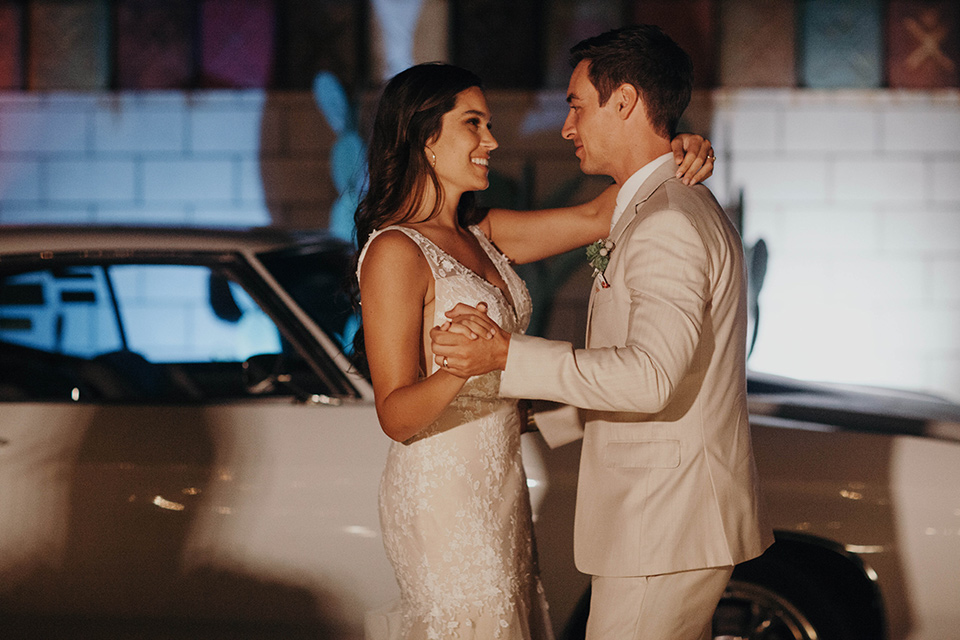  boho adventure elopement in Joshua tree, CA – first dance