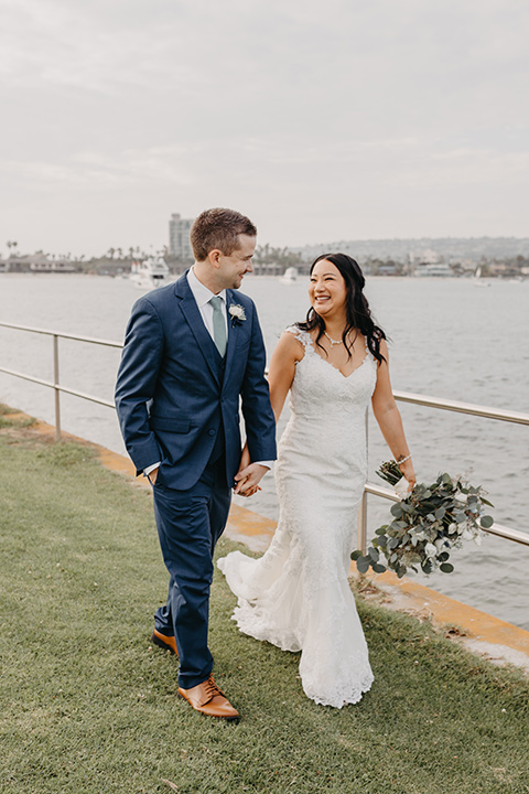  blue and red wedding- ceremony decor 