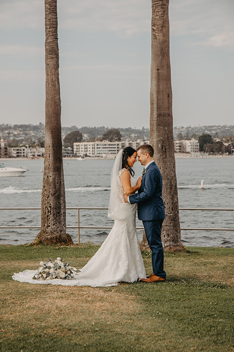  blue and red wedding- ceremony decor 