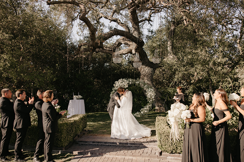  black and white wedding design with luxe details – ceremony 